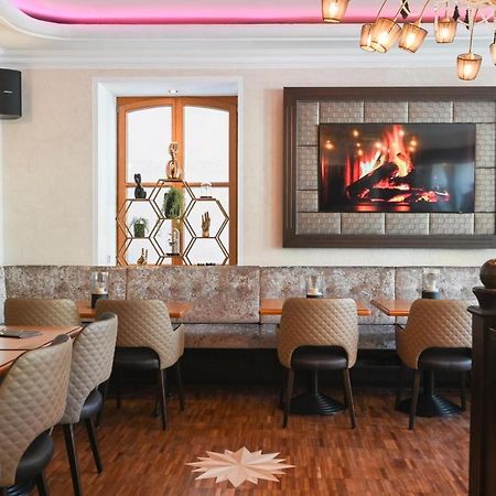 Meiser Altstadt Hotel Динкельсбюль Экстерьер фото