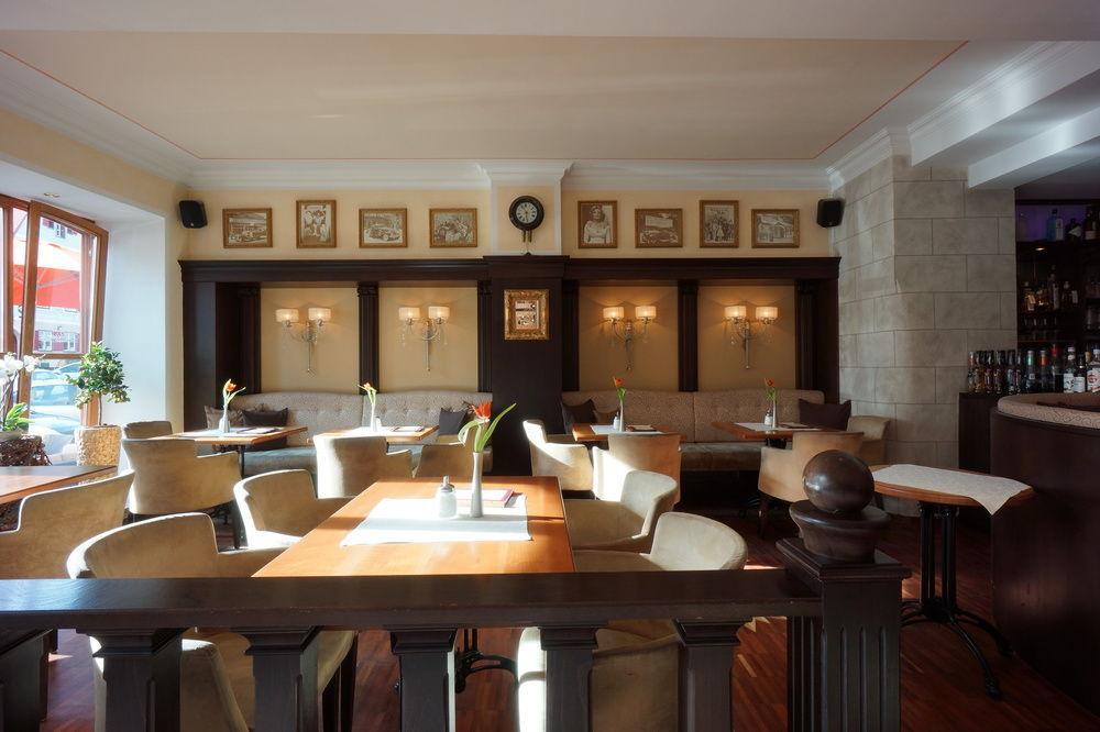 Meiser Altstadt Hotel Динкельсбюль Экстерьер фото