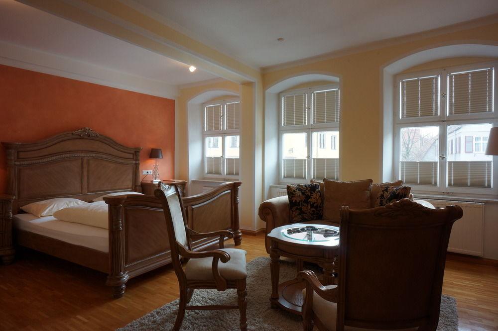 Meiser Altstadt Hotel Динкельсбюль Экстерьер фото
