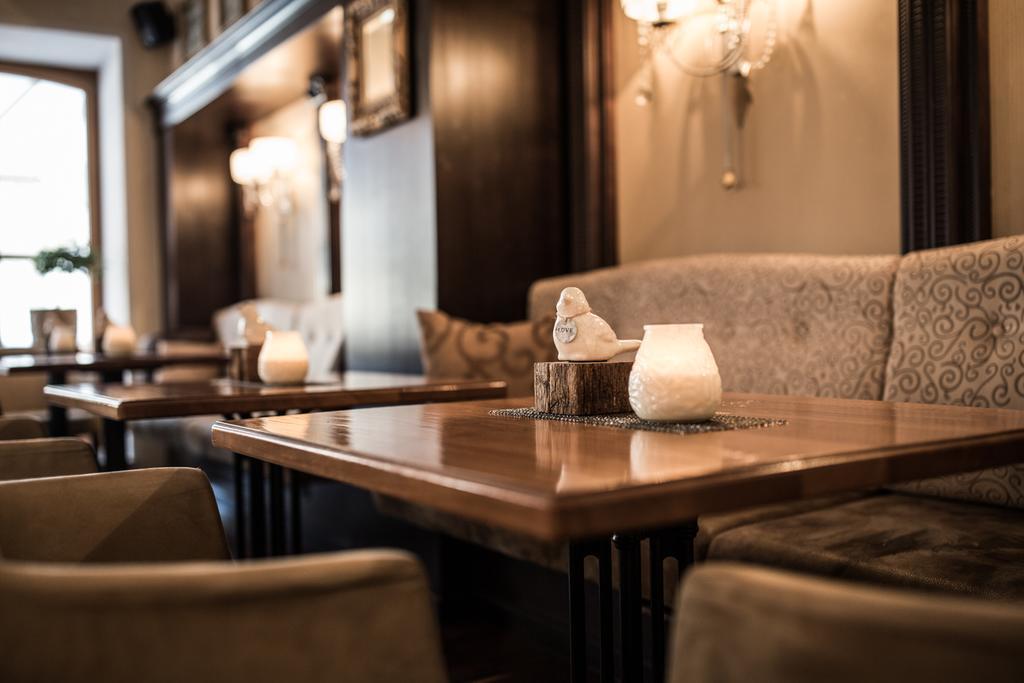 Meiser Altstadt Hotel Динкельсбюль Экстерьер фото
